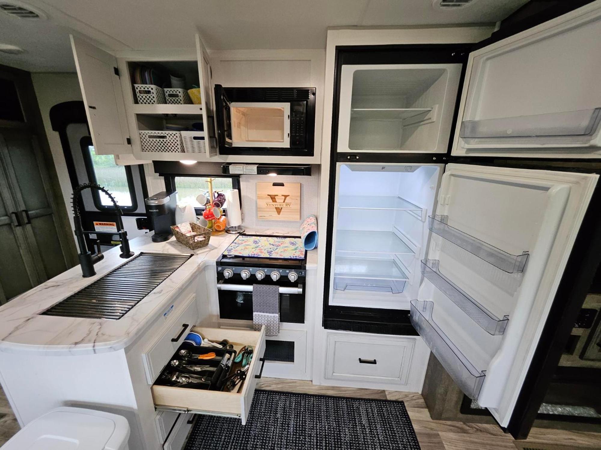 Hailey'S Beach-N-Bay Rv Resort Gilchrist Екстер'єр фото