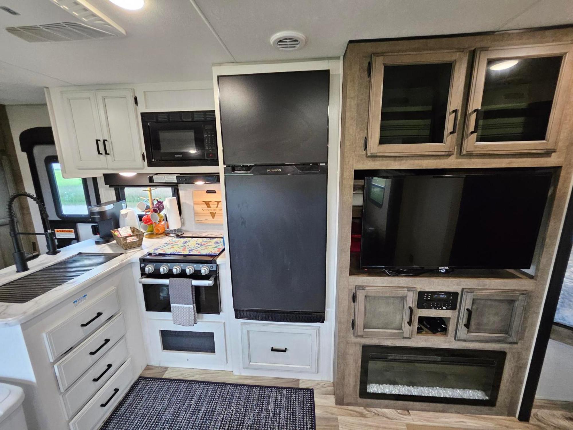Hailey'S Beach-N-Bay Rv Resort Gilchrist Екстер'єр фото