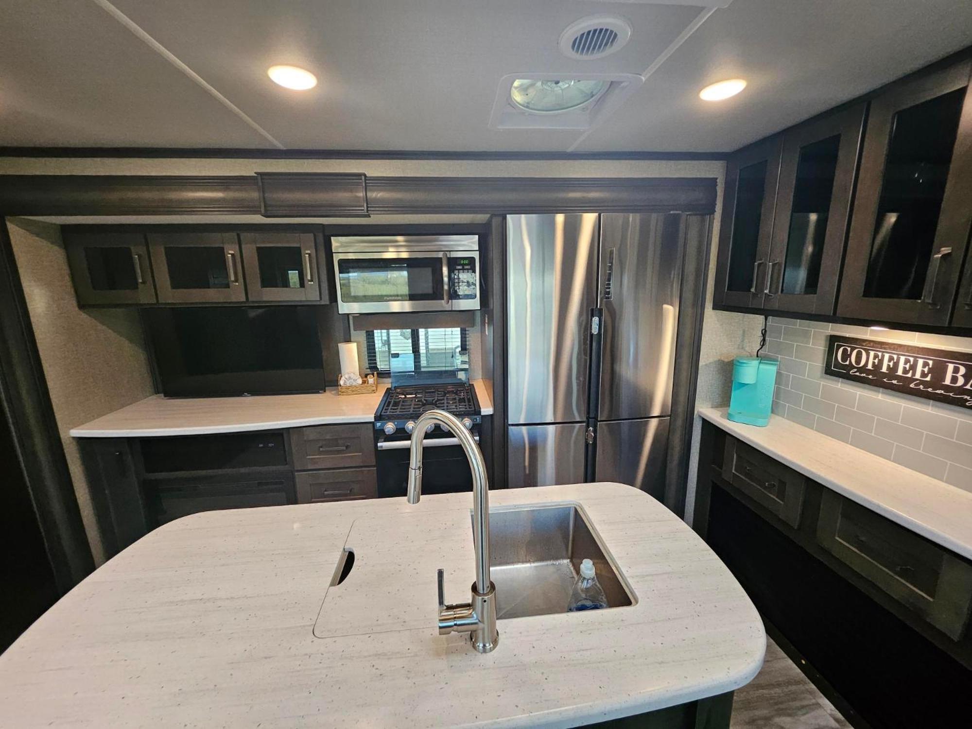 Hailey'S Beach-N-Bay Rv Resort Gilchrist Екстер'єр фото