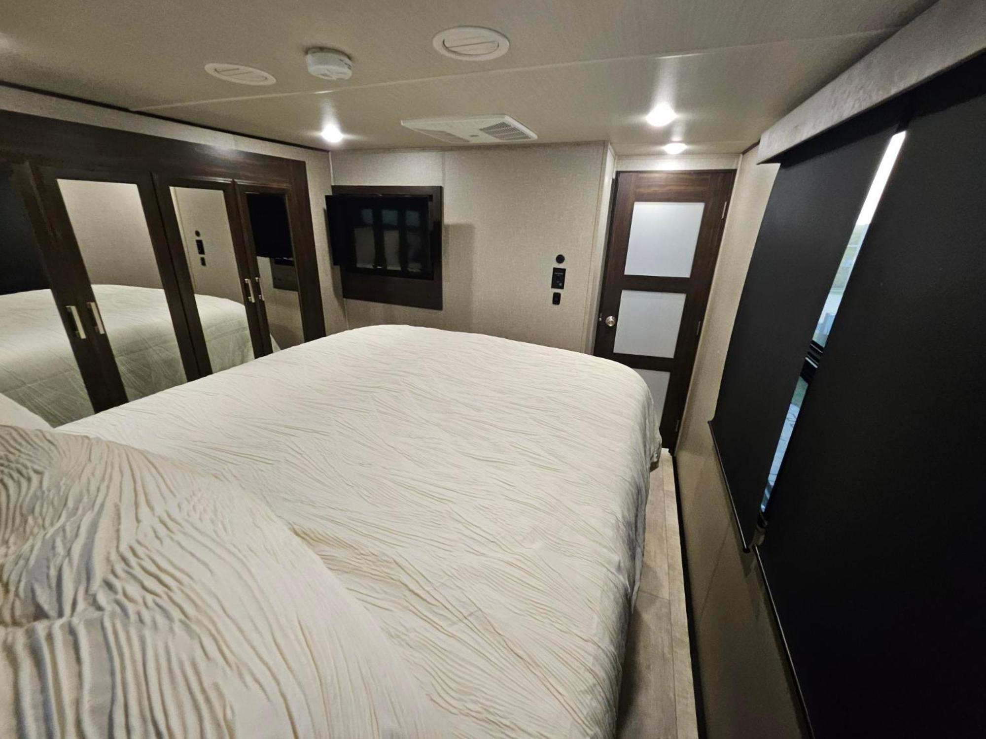 Hailey'S Beach-N-Bay Rv Resort Gilchrist Екстер'єр фото